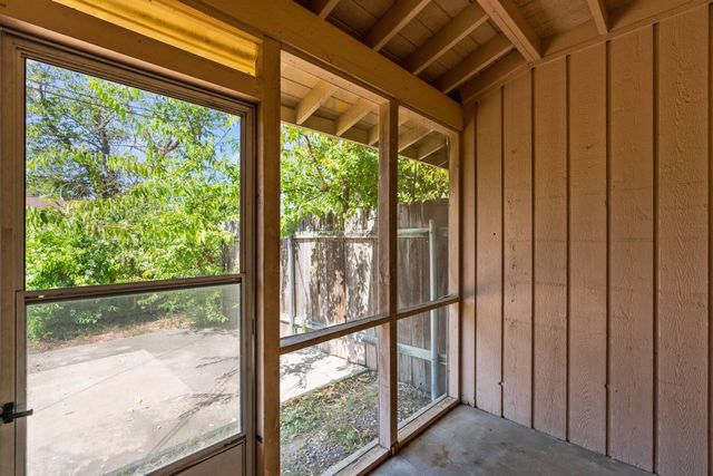 2205 Lanier DR A, Austin, TX 78757