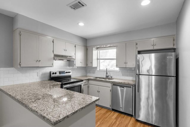2205 Lanier DR A, Austin, TX 78757