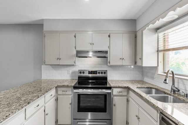 2205 Lanier DR A, Austin, TX 78757