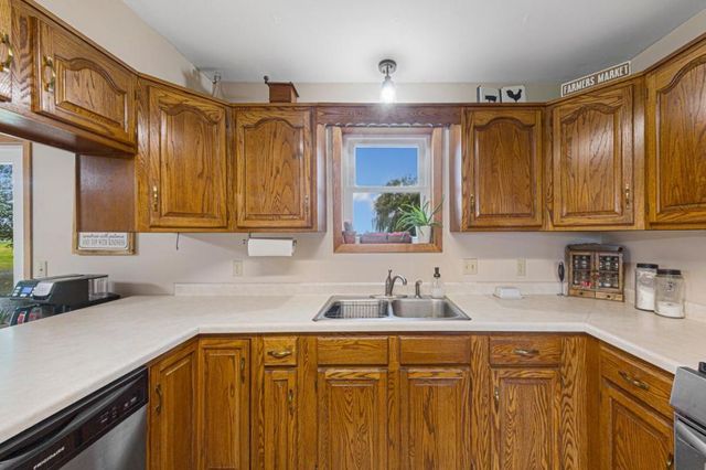 10525 210th Street W, Morristown, MN 55052