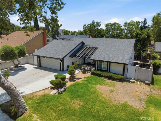 3906 New Haven Drive, Riverside, CA 92505