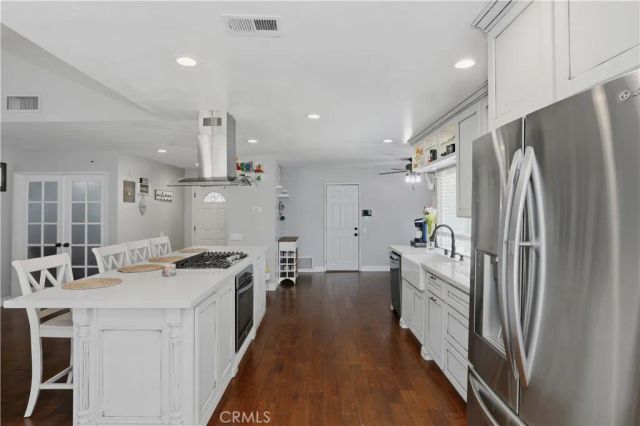 3906 New Haven Drive, Riverside, CA 92505