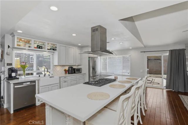 3906 New Haven Drive, Riverside, CA 92505
