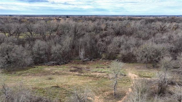 256 Greasy Bend RD, Smithville, TX 78957