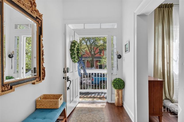 214 W Duffy Street, Savannah, GA 31401
