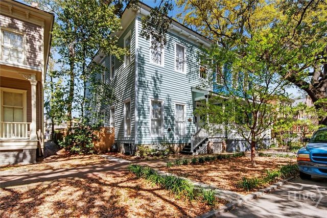 214 W Duffy Street, Savannah, GA 31401