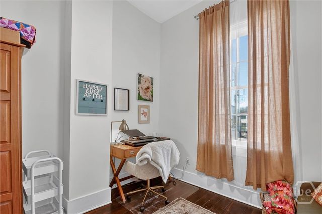214 W Duffy Street, Savannah, GA 31401