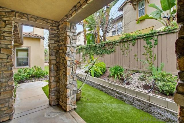 15702 New Park Ter, San Diego, CA 92127