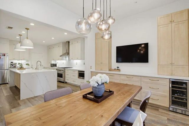 15702 New Park Ter, San Diego, CA 92127