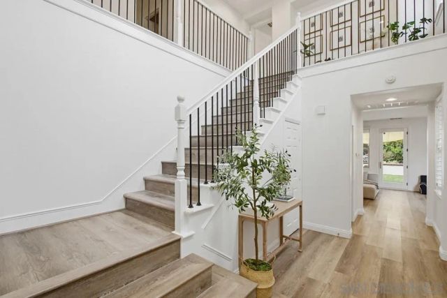 15702 New Park Ter, San Diego, CA 92127