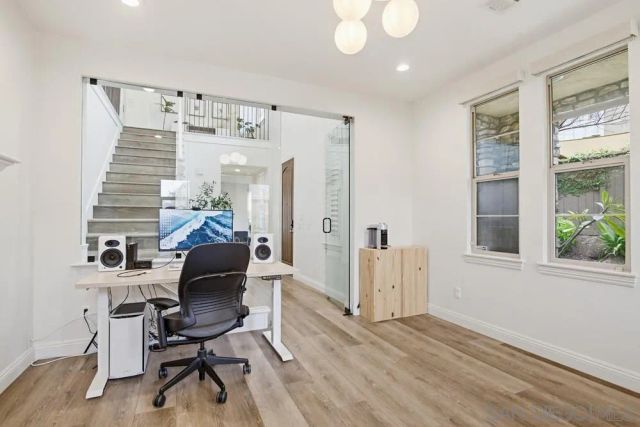 15702 New Park Ter, San Diego, CA 92127