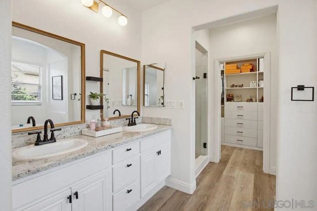 15702 New Park Ter, San Diego, CA 92127