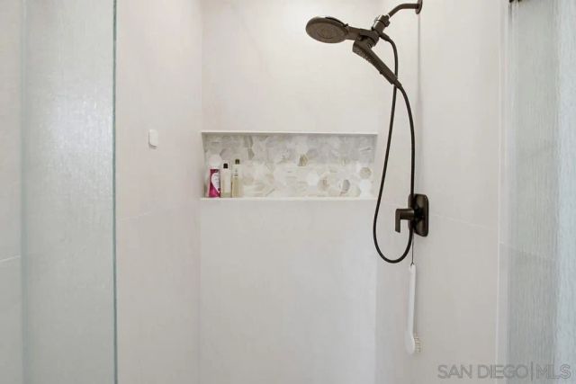 15702 New Park Ter, San Diego, CA 92127