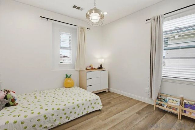 15702 New Park Ter, San Diego, CA 92127