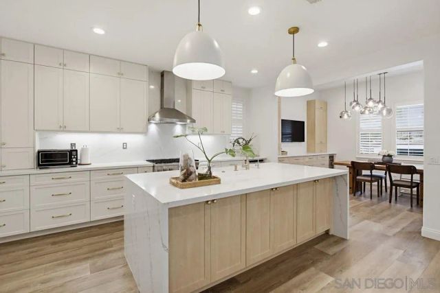 15702 New Park Ter, San Diego, CA 92127