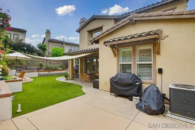 15702 New Park Ter, San Diego, CA 92127