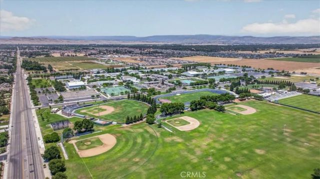3532 Hampton, Clovis, CA 93619