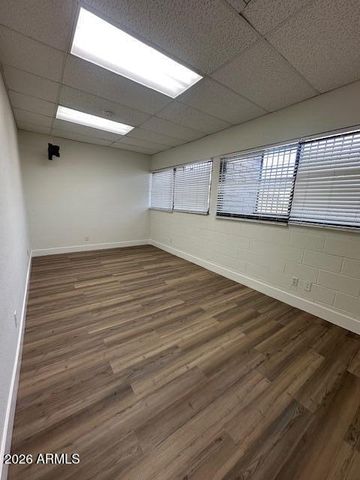 4260 N 19TH Avenue, Phoenix, AZ 85015