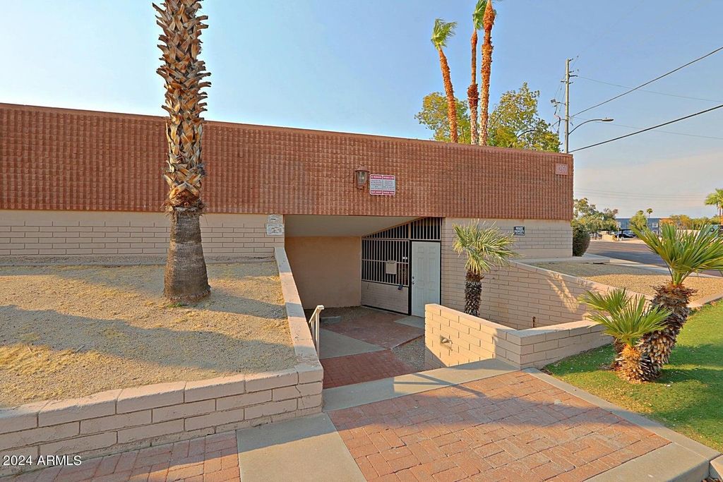 4260 N 19TH Avenue, Phoenix, AZ 85015 — photo 3
