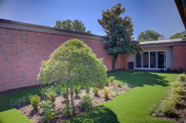 2427 E 72nd Street 5-C-2, Tulsa, OK 74136