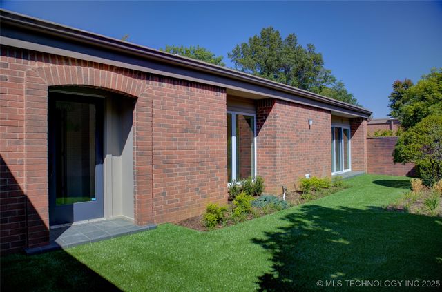 2427 E 72nd Street 5-C-2, Tulsa, OK 74136