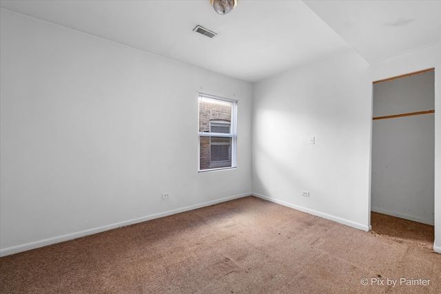 7030 S Artesian Avenue, Chicago, IL 60629