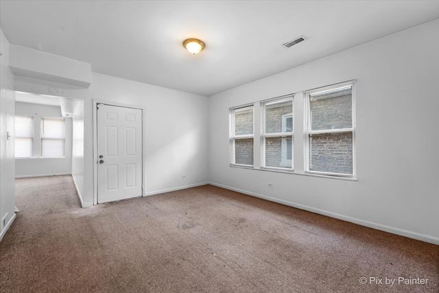 7030 S Artesian Avenue, Chicago, IL 60629