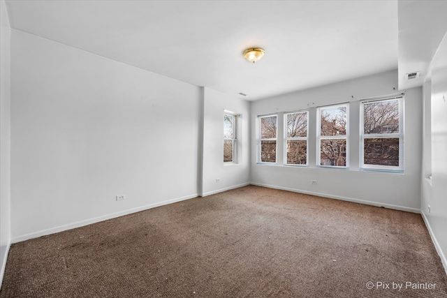 7030 S Artesian Avenue, Chicago, IL 60629