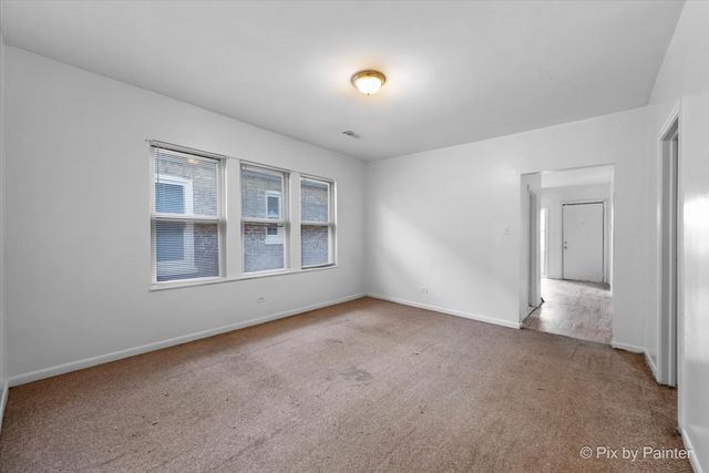 7030 S Artesian Avenue, Chicago, IL 60629