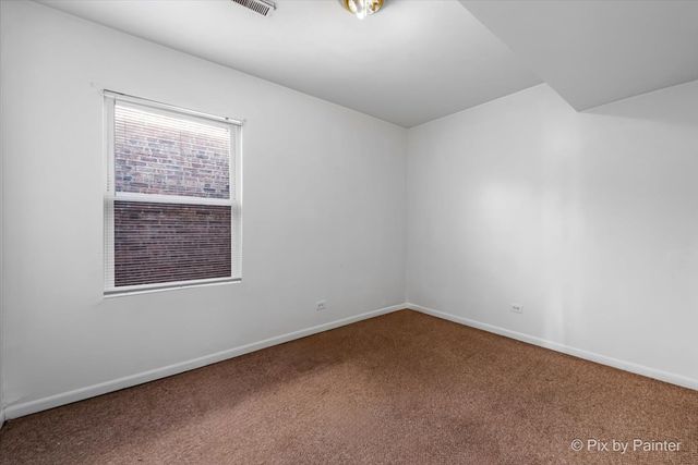 7030 S Artesian Avenue, Chicago, IL 60629