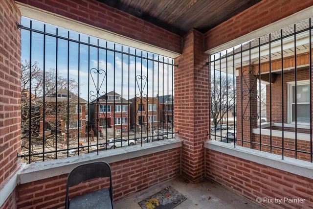 7030 S Artesian Avenue, Chicago, IL 60629