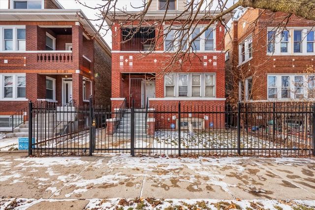 7030 S Artesian Avenue, Chicago, IL 60629