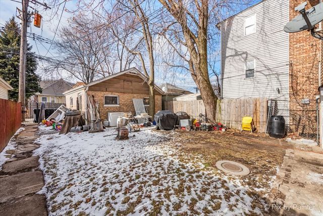 7030 S Artesian Avenue, Chicago, IL 60629