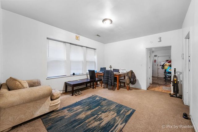 7030 S Artesian Avenue, Chicago, IL 60629