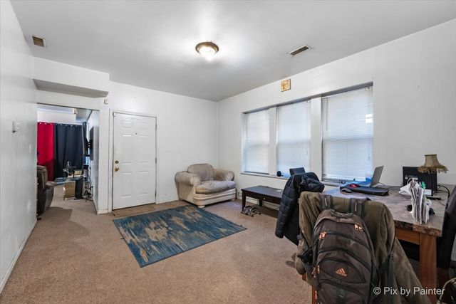 7030 S Artesian Avenue, Chicago, IL 60629