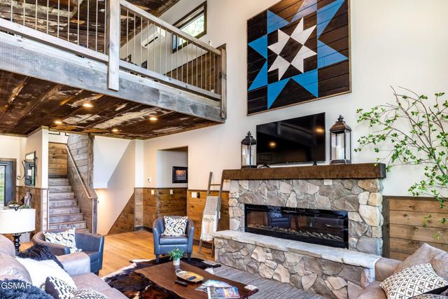 2511 Cove Mountain Lane, Sevierville, TN 37862