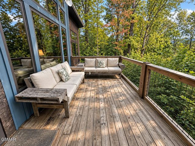2511 Cove Mountain Lane, Sevierville, TN 37862