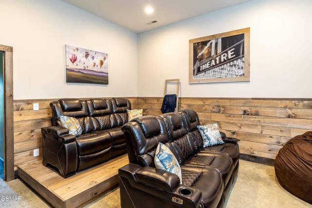 2511 Cove Mountain Lane, Sevierville, TN 37862