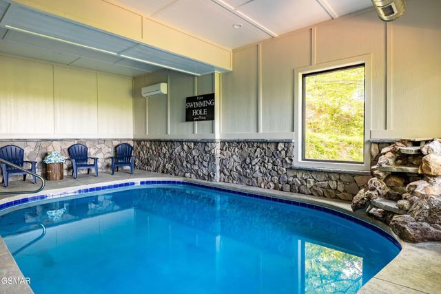 2511 Cove Mountain Lane, Sevierville, TN 37862