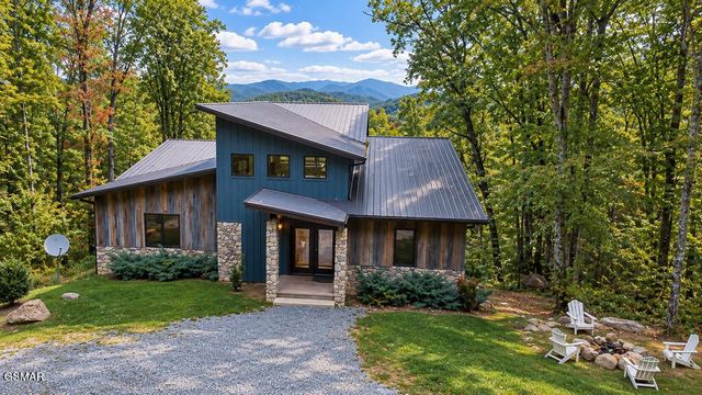 2511 Cove Mountain Lane, Sevierville, TN 37862