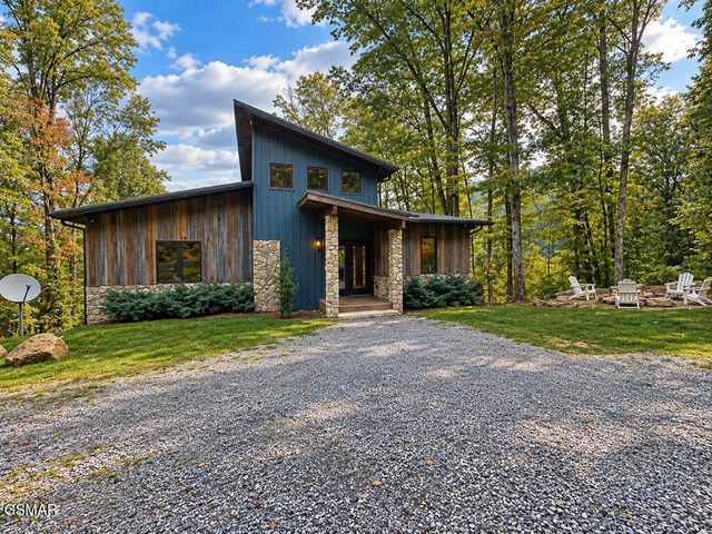 2511 Cove Mountain Lane, Sevierville, TN 37862