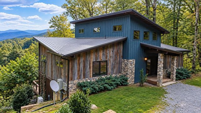 2511 Cove Mountain Lane, Sevierville, TN 37862