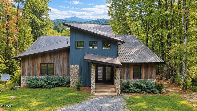 2511 Cove Mountain Lane, Sevierville, TN 37862