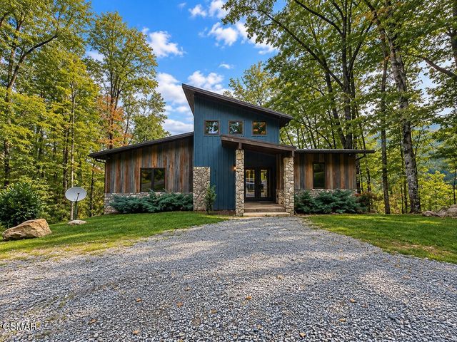 2511 Cove Mountain Lane, Sevierville, TN 37862