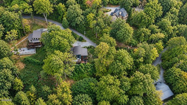 2511 Cove Mountain Lane, Sevierville, TN 37862