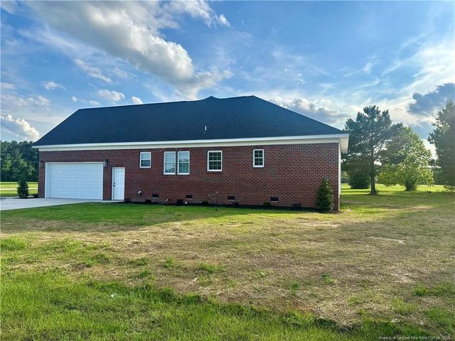 18 Floral Springs Road, Lumberton, NC 28360