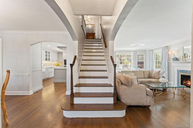 44 Sprague Road, Scarsdale, NY 10583