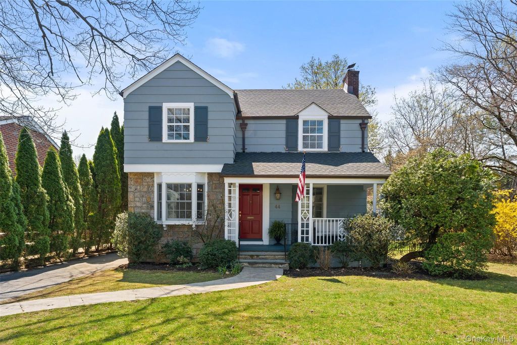44 Sprague Road, Scarsdale, NY 10583