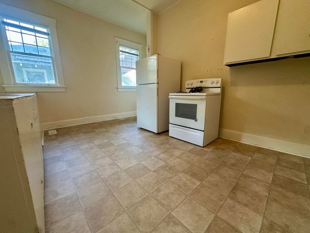 118 Mcqueen Street, Sumter, SC 29150