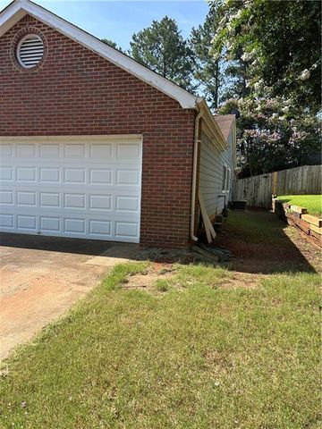 1470 Charter Oaks Lane, Lawrenceville, GA 30046